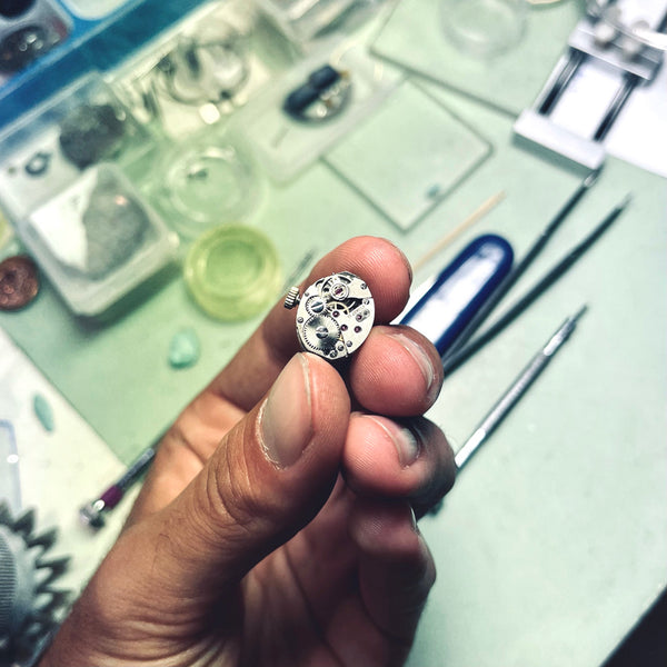 Montre bague ancienne vintage