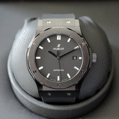 Classique Fusion 542.CM.1171.RX hublot black magic 42 mm