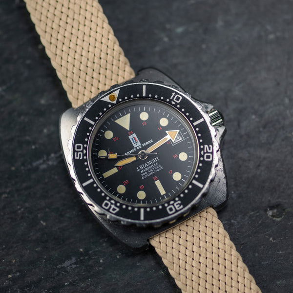Rare montre bianchi JB 300 macro photo