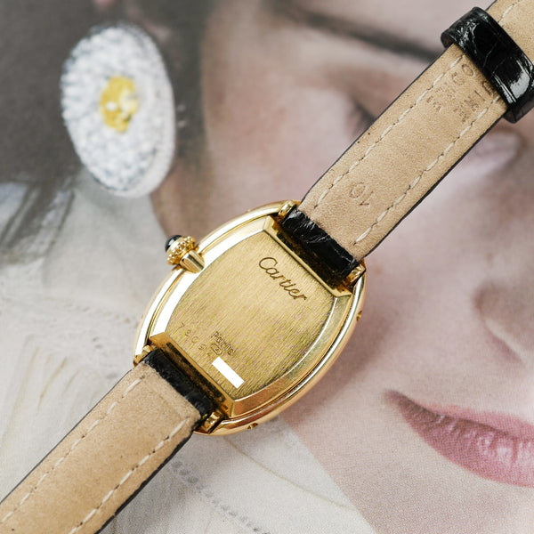 Café noir les montres Cartier baignoire double rang mécanique Paris 1980