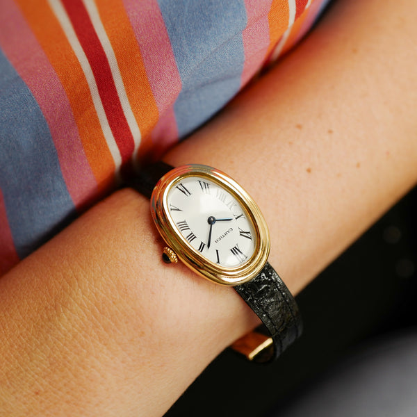 Café noir les montres Cartier baignoire double rang mécanique Paris 1980