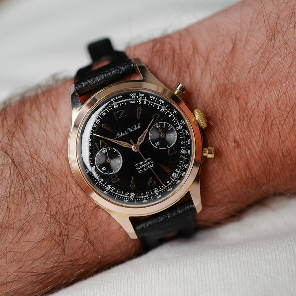 Café noir les montres chronographe doré noir Astree watch Venus 188