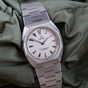 cafe noir les montres es vintage horloger marseille omega femme neuve de stock constellation quartz acier ref 1530 5950007_1