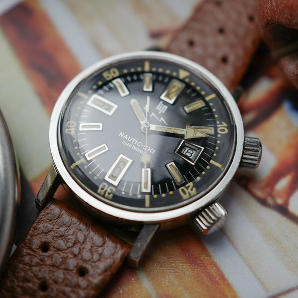 cafe noir les montres horloger reparations marseille aix montre lip vintage nautic ski tritium française super compressor