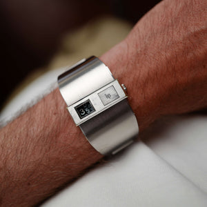 Café noir les montres Lip Baschmakoff cartouche automatique 1970