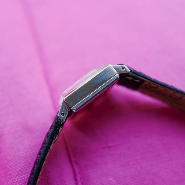 cafe noir les montres vintage horloger marseille zodiac montre femme vintage chic mini carrée bracelet noir