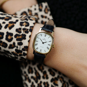 cafe noir les montres vintage horlogerie marseille aix cafe noir montres vintage marseille omega vintage de ville Mini Ellipse baignoire 1975 vintage femme dorée mécanique