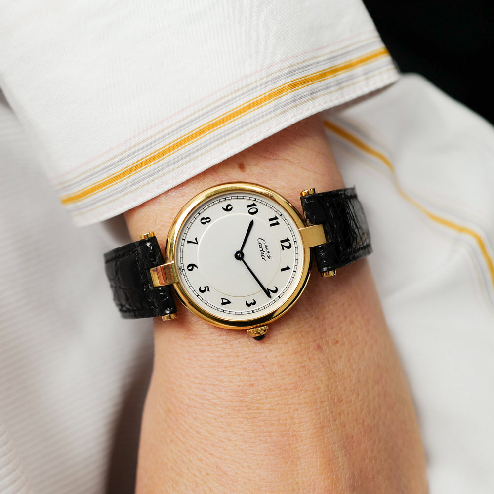Café noir montre vintage Marseille horloger Cartier Must Vendôme ronde vermeil 1980