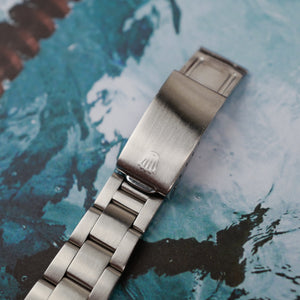 Café noir montre vintage Marseille horloger Oyster tritium Sigma