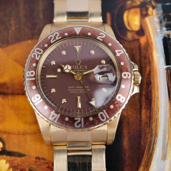 Café noir montre vintage Marseille horloger Rolex GMT Master 1675 or jaune rootbeer 1973