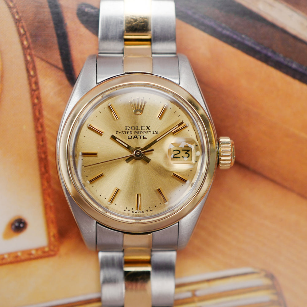 Café noir montre vintage Marseille horloger Rolex lady date 6916 or acier 1977