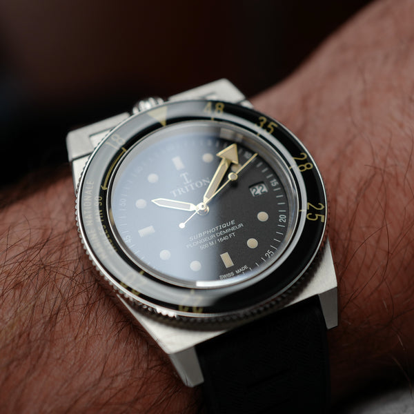 Café noir montre vintage Marseille horloger Triton Subphotique Marine nationale plongeur démineur