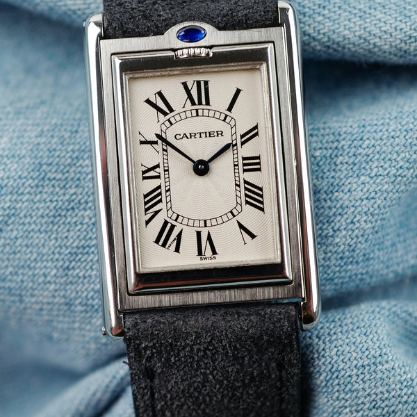 cafe noir montres cartier tank basculante mécanique grand modèle déployante ref 2390