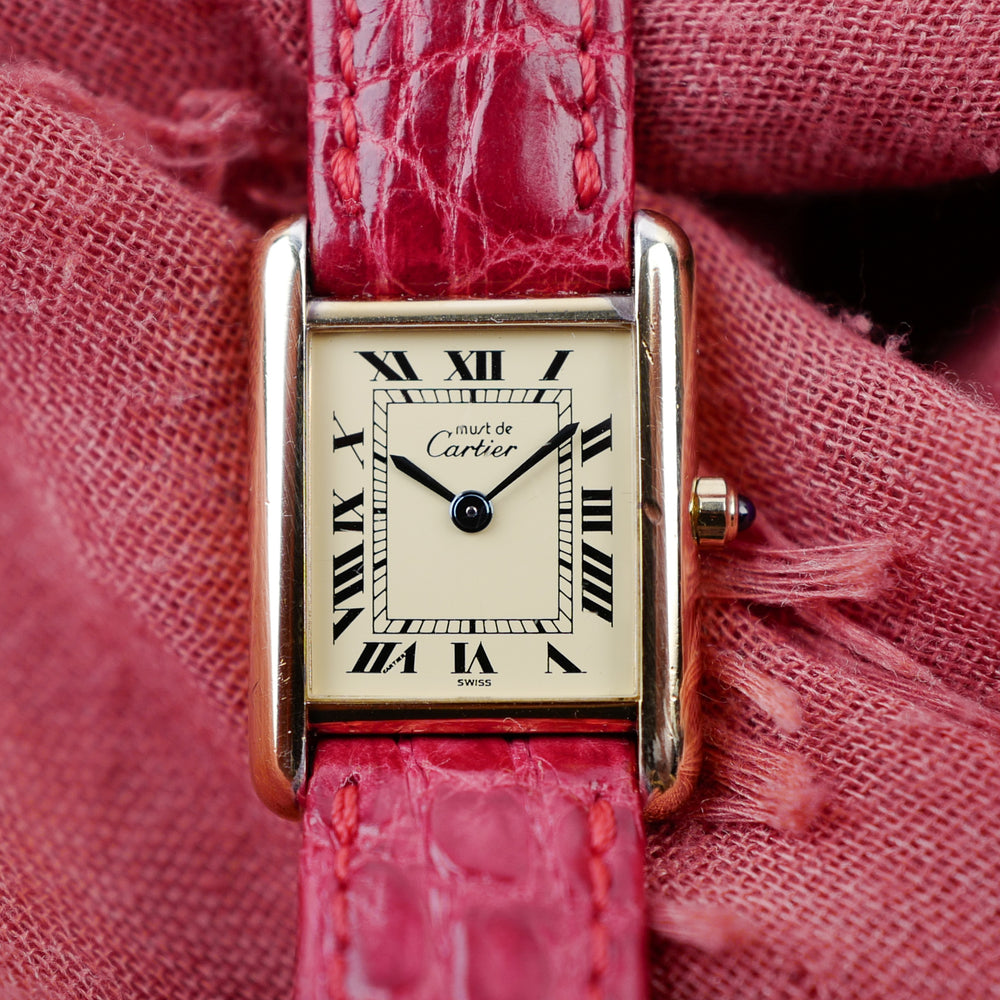cafe noir montres horloger marseille cartier tank must quartz pour femme vermeil petit modèle or_1