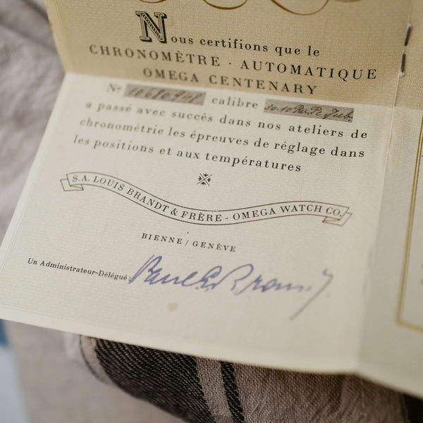 cafe noir montres horloger marseille omega centenary 30.10 or massif boite papier 1948_1