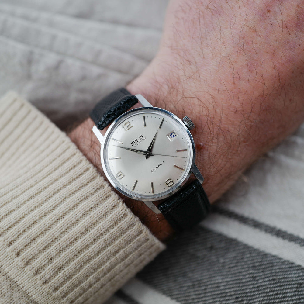 cafe noir montres horlogerie marseille nisus montre automatique vintage calatrava