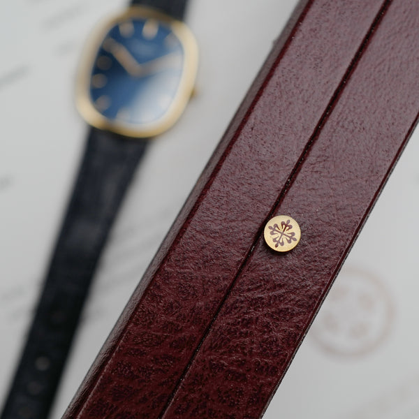 Café noir montres Marseille Patek Philippe Ellipse 3738 cadran bleu 1991 papiers boîte