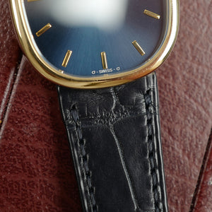 Café noir montres Marseille Patek Philippe Ellipse 3738 cadran bleu 1991 papiers boîte