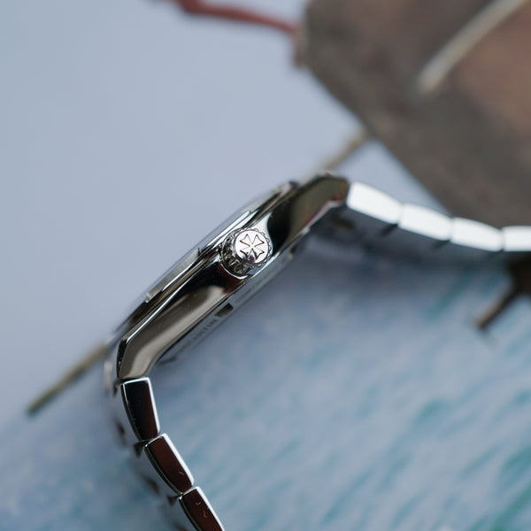 Café noir montres Marseille Vacheron Overseas bleu mid size 34