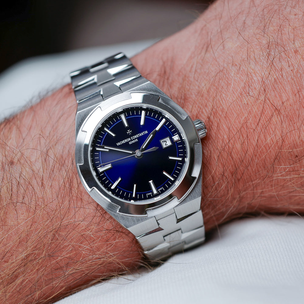 Café noir montres Marseille Vacheron Overseas bleu mid size 34