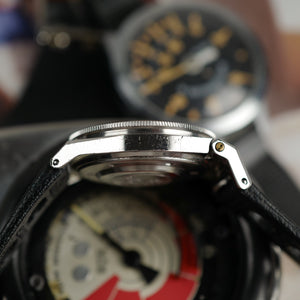 Café noir montres vintage horloger rachat Marseille Aix Triton Spirotechnique plongeuse Cousteau années 1960