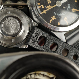 Café noir montres vintage horloger rachat Marseille Aix Triton Spirotechnique plongeuse Cousteau années 1960