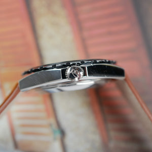 Café noir montres vintage Marseille horloger Breitling Chronomat pizza calibre 11 vintage 1970