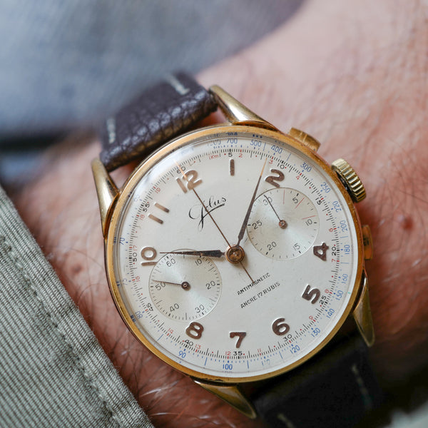 Chronographe suisse vintage Venus 188