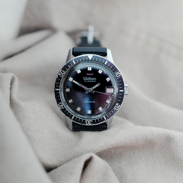 Jolie montre de plongée vintage Waltham