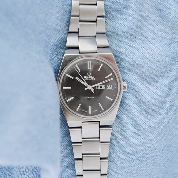Jolie montre Omega vintage bracelet acier