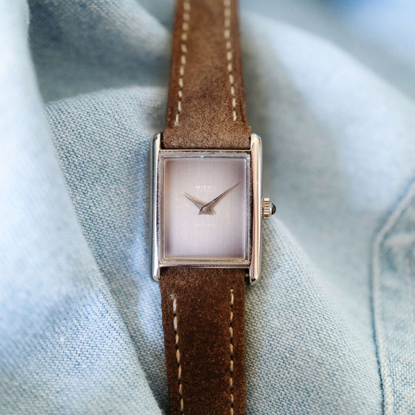 Jolie montre style Cartier Tank cadran gris Ghost