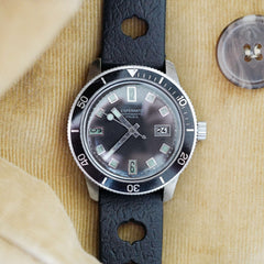 Jolie montre Submariner ancienne Esperanto
