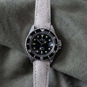Jolie montre vintage femme diver plongée
