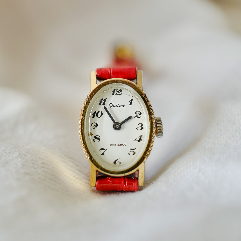 Mini montre dorée femme