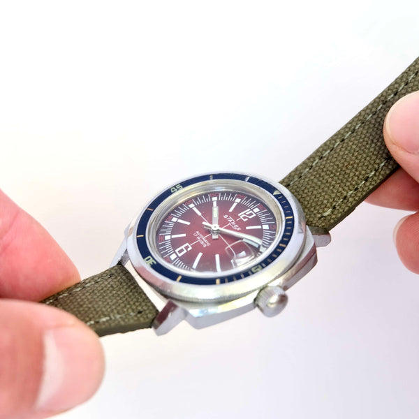 Montre ancienne Baby Panerai rouge