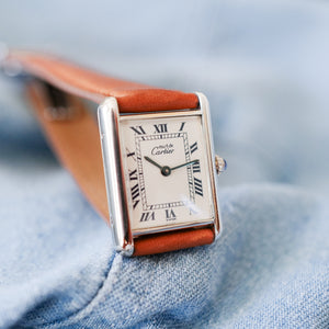 Montre ancienne Cartier homme chic habilÉe