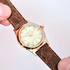Montre ancienne or bracelet marron croco médecin