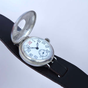 Montre ancienne soldat poilu vintage mécanique manuelle restaurée