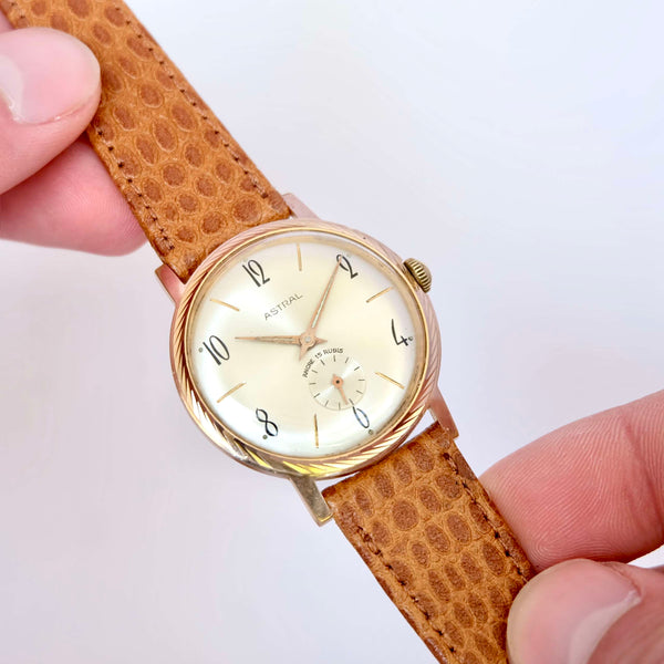 Astral Calatrava  "La montre raffinée des sixties"