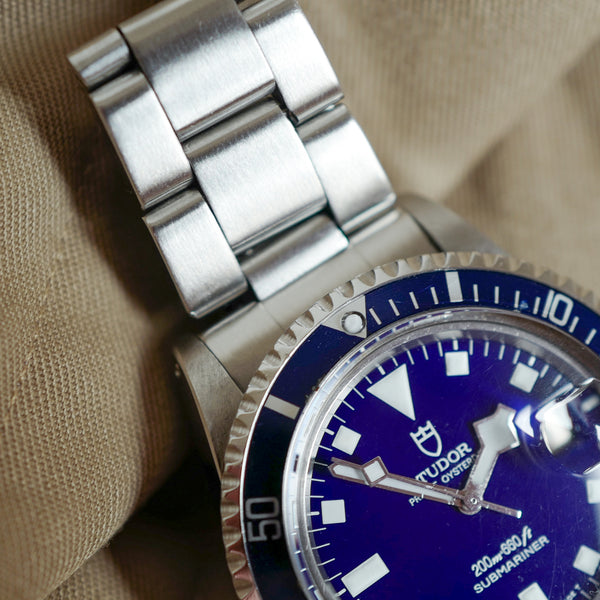montre bleue montre tudor submariner bleu