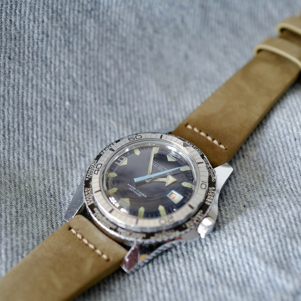 Montre de pilote vintage worldtimer ancienne