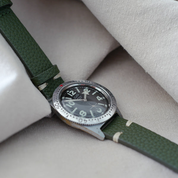Montre de plongée ancienne
