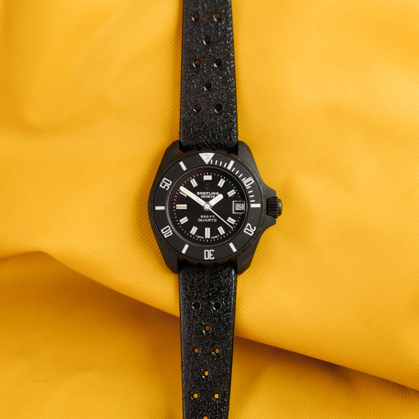 Montre de plongée pour femme ancienne neuve de stock