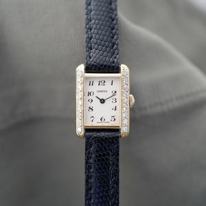 Montre en or femme diamant
