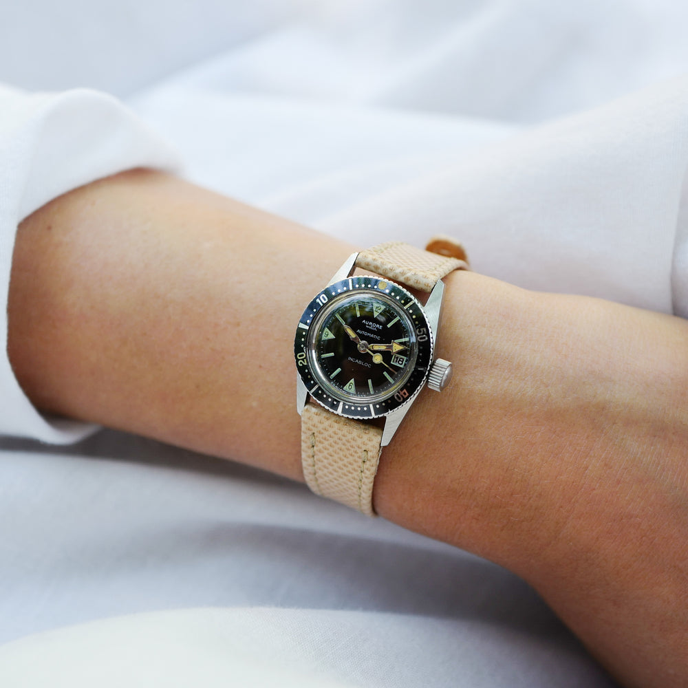 Jolie montre femme idée cadeau femme vintage