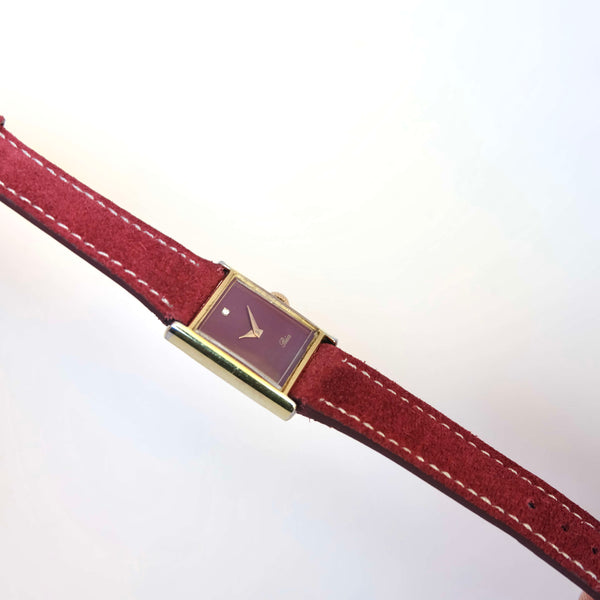 Montre fond rose bordeaux style Cartier Tank vintage