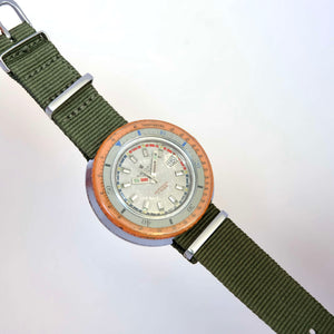 Montre manuelle ancienne orange