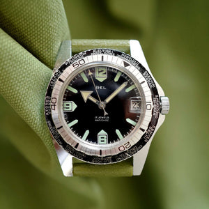 REL - Plongeuse Française  'Worldtimer'