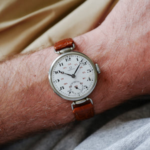 Montre Omega de tranchée vintage trench