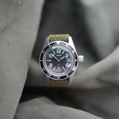 Montre plongée vintage femme